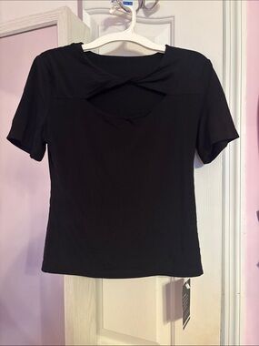 NWT Micoson Twist-Detail Short Sleeve Top- Size M